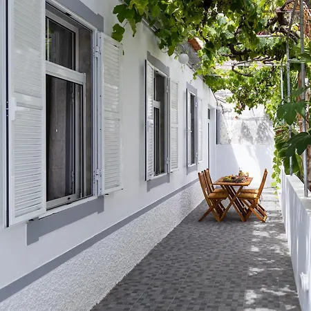 Smile House By Zest And Guest * Φουνκάλ